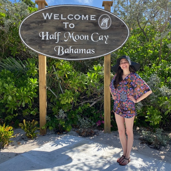 Meet your Posher, Michelle - Picture 2 of 2